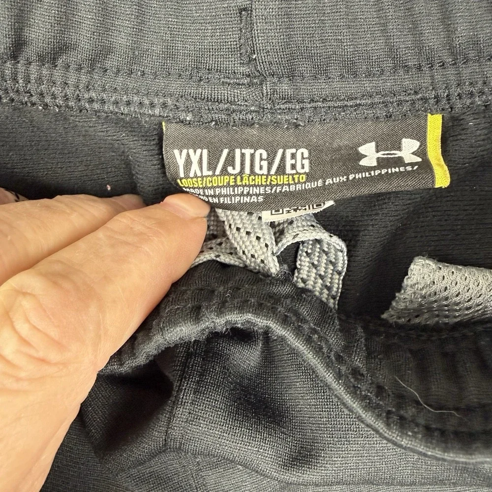 Under Armour Youth‎ XL Black Sweat Pants Lounge Baseball Athletic Loose Fit